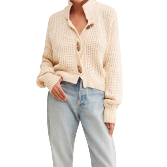 EUC FREE PEOPLE Micah Cardi Sweater Ivory Wooden Toggle Button Women’s Sz Small - Picture 1 of 8